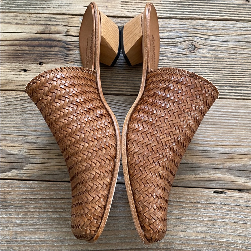 Cydwoq East SM Vintage Mule. Tan. 37. Hand made in USA. - Picture 3 of 6